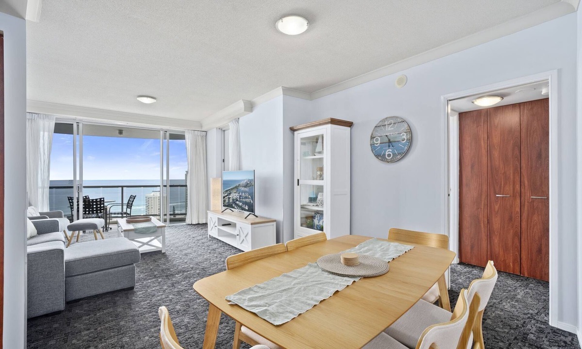 Gold Coast Apartment | Apartment 2196 offers the perfect holiday adobe for small families and couples