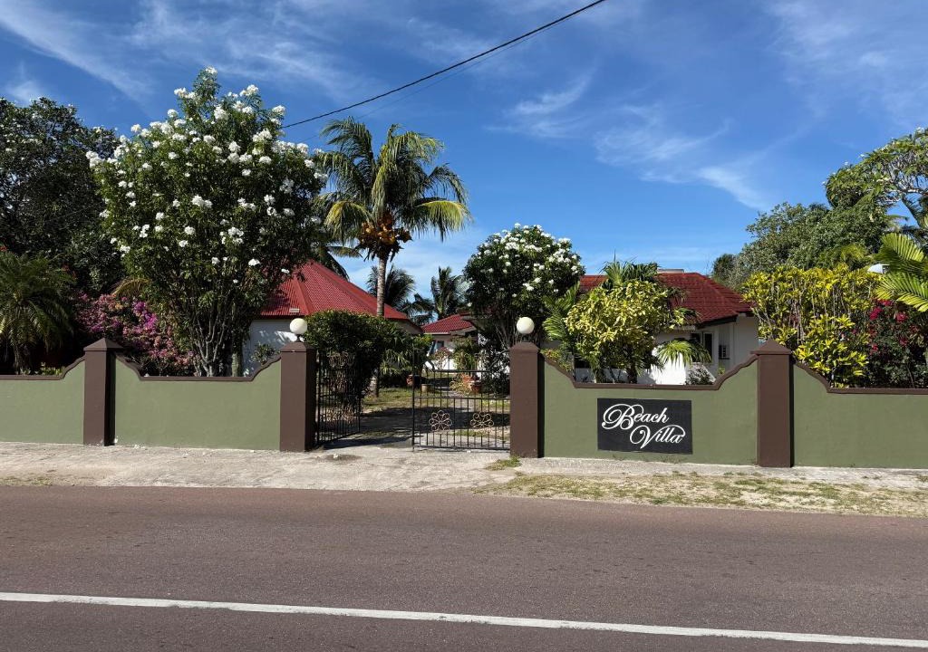 Grand Anse House | Beach Villa Guesthouse