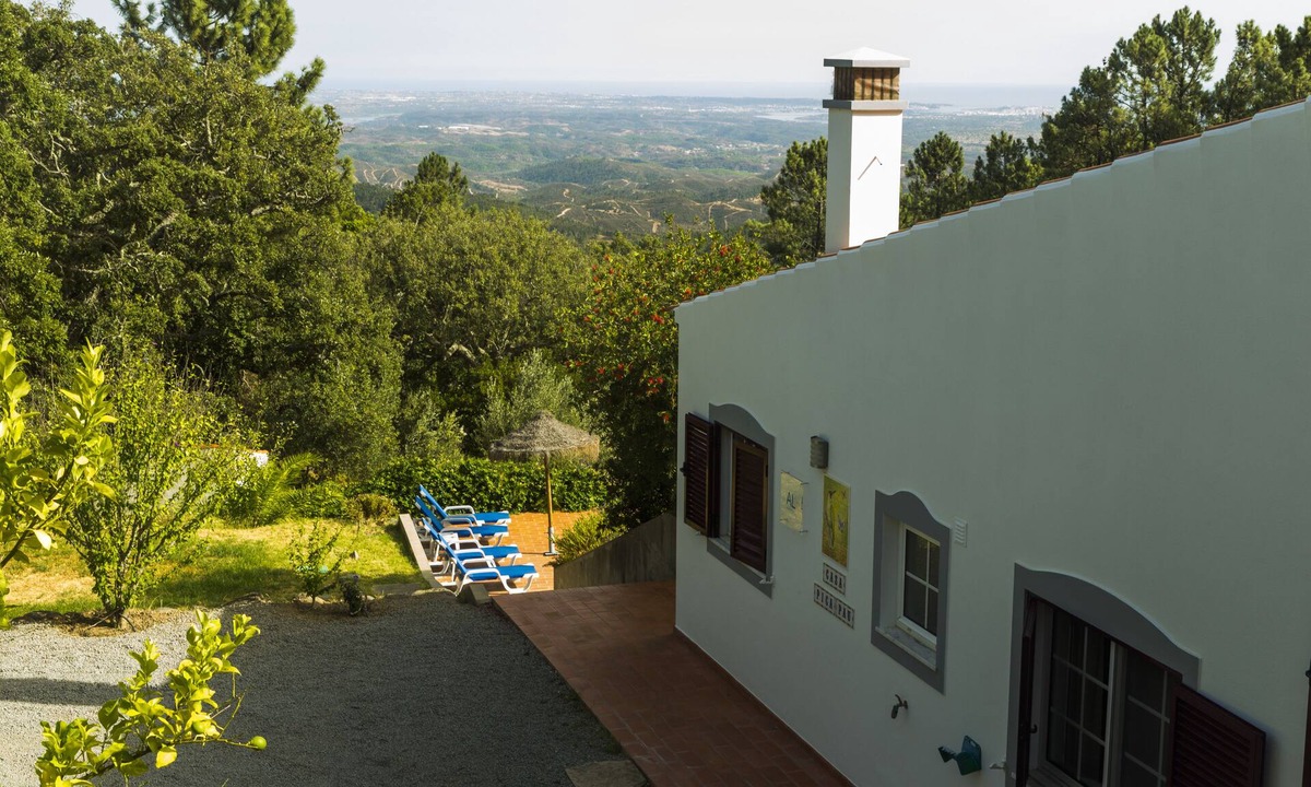 Monchique Villa | Beautiful Villa with pool and stunning views to the coast.