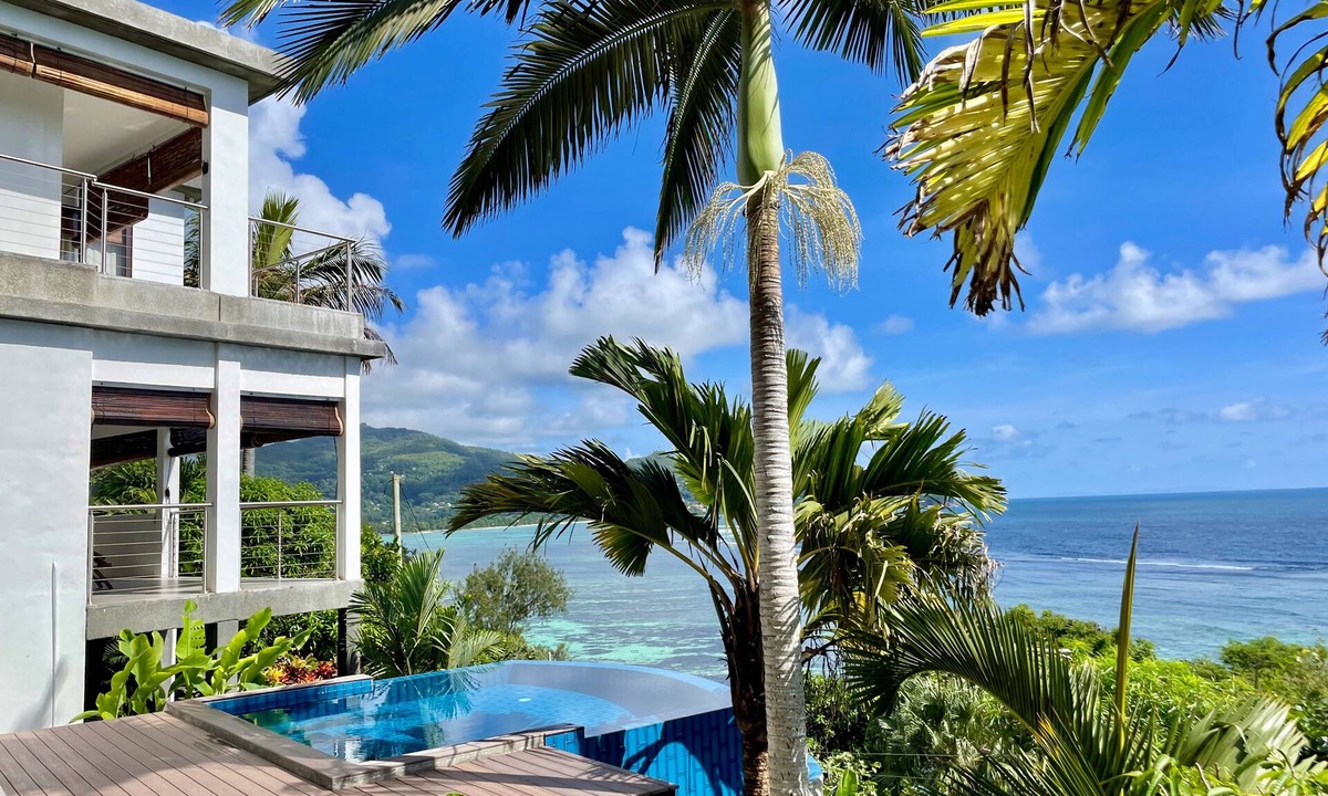 Anse Royale Apartment | Chalets Bougainville Upper floor Apartment with Ocean View