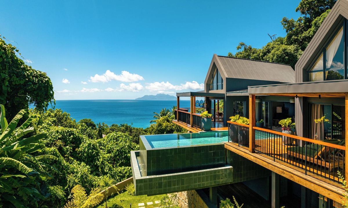 Glacis Villa | Maison Gaia Seychelles: staffed 5BR villa, infinity pool, ocean & sunset view