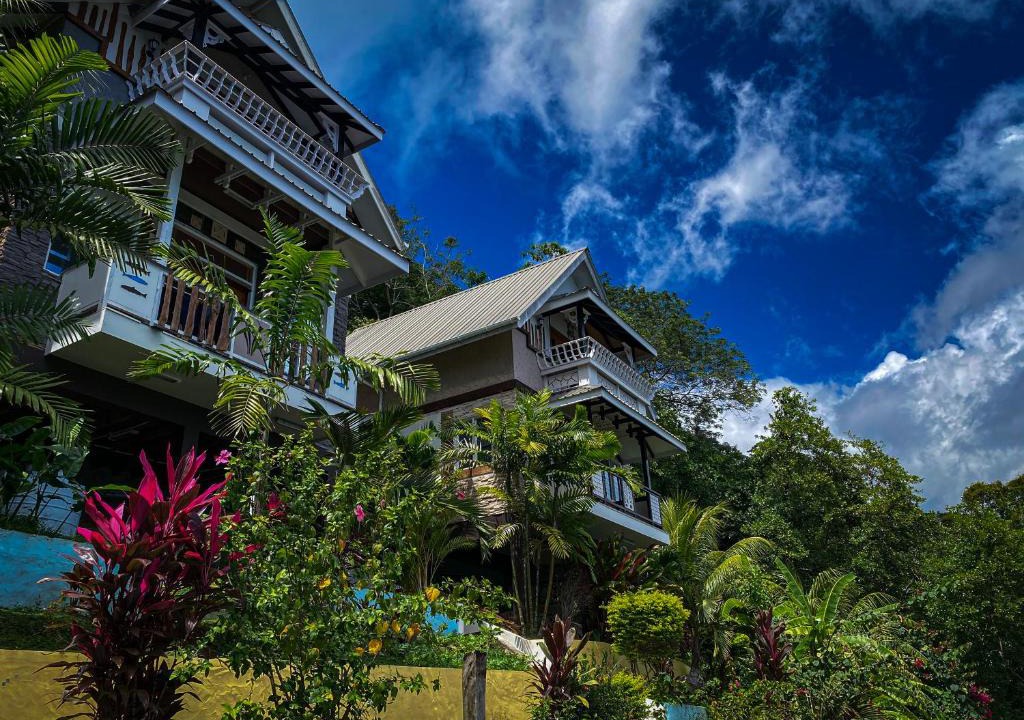 Mahe Island Villa | Mouggae Blues Villas