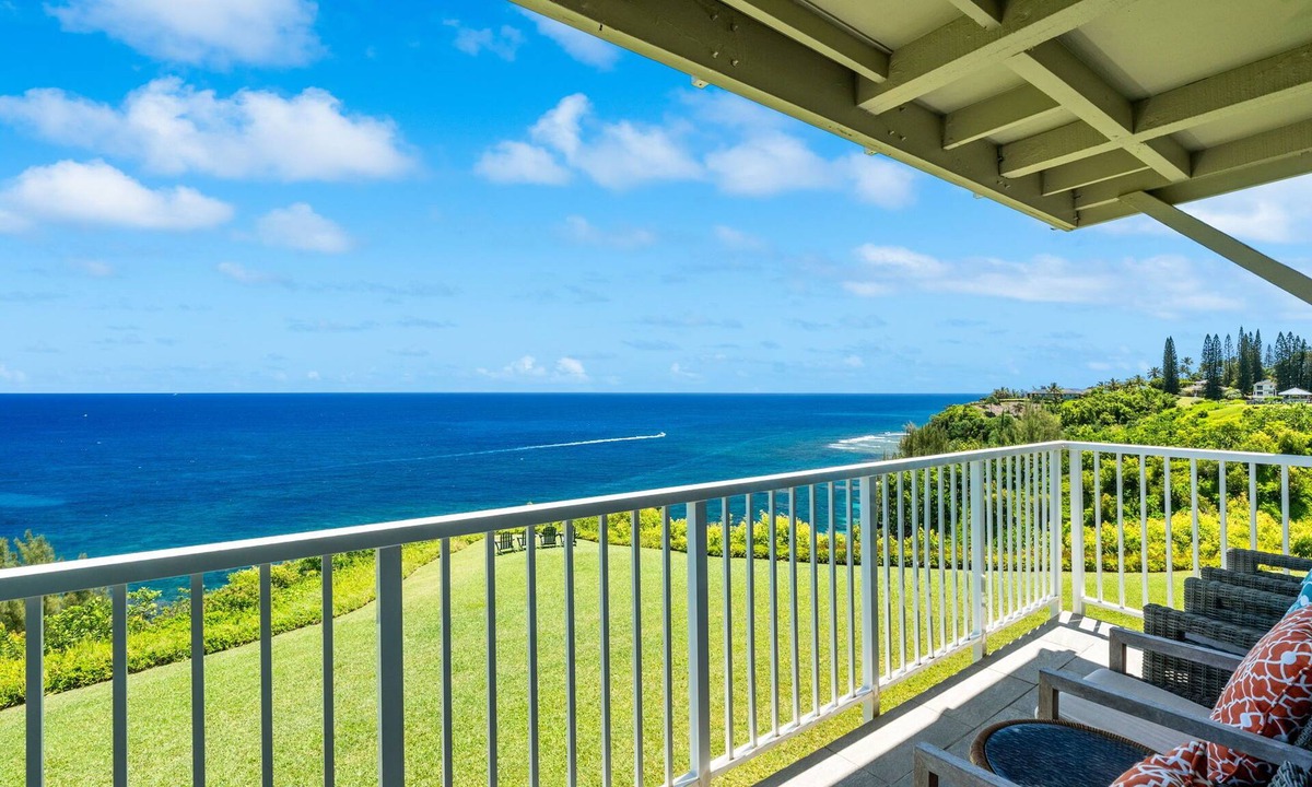 Princeville Condo | OCEAN FRONT! STUNNING OCEAN VIEWS FROM EVERY ROOM IN THIS 2BR 2BA CONDO