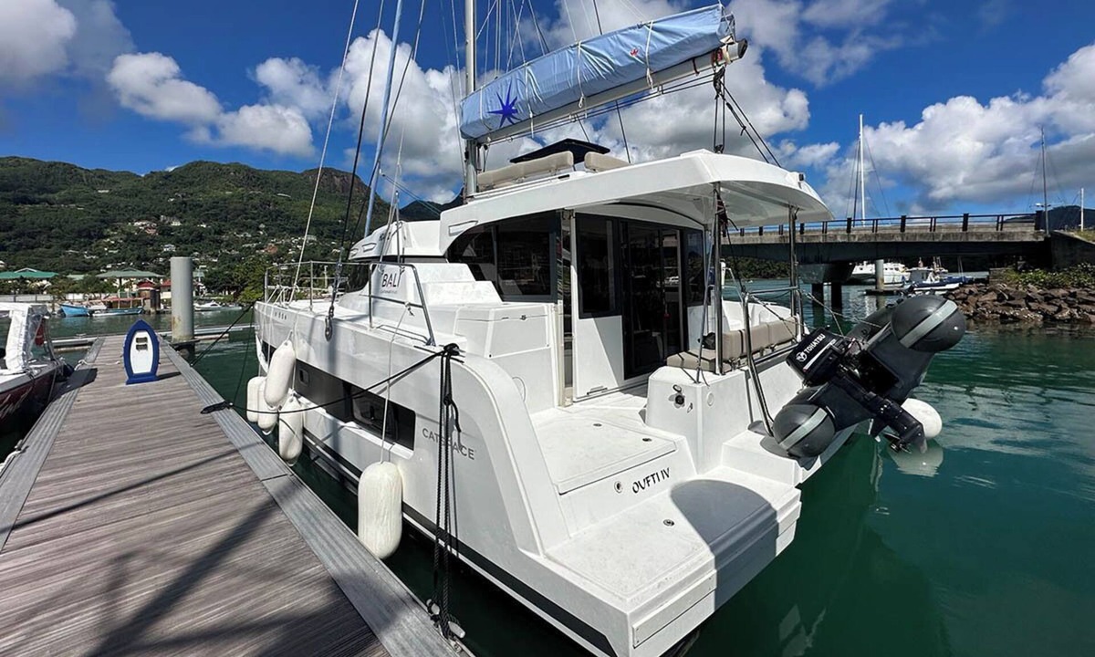Mahe Island Boat Rental | Sun-Kissed Sailing Adventure in Isla de Mahe, Seychelles