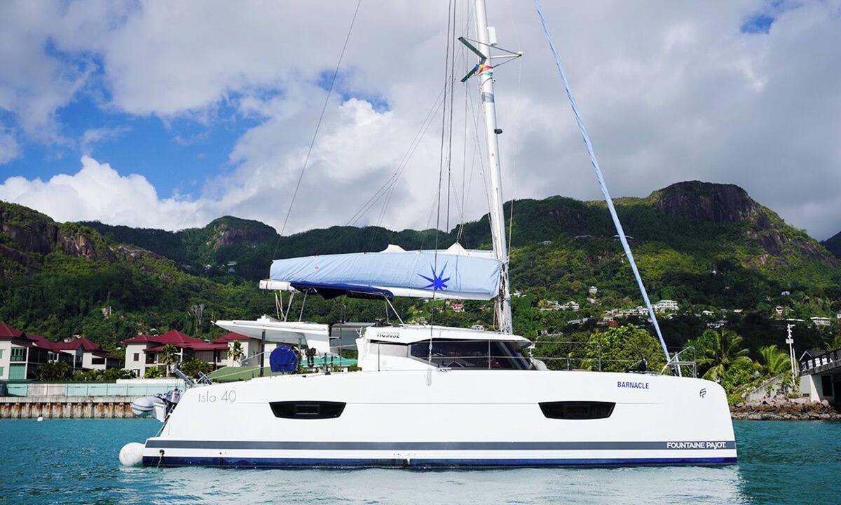 Mahe Island Boat Rental | Sun-Kissed Sailing Adventure in Isla de Mahe, Seychelles
