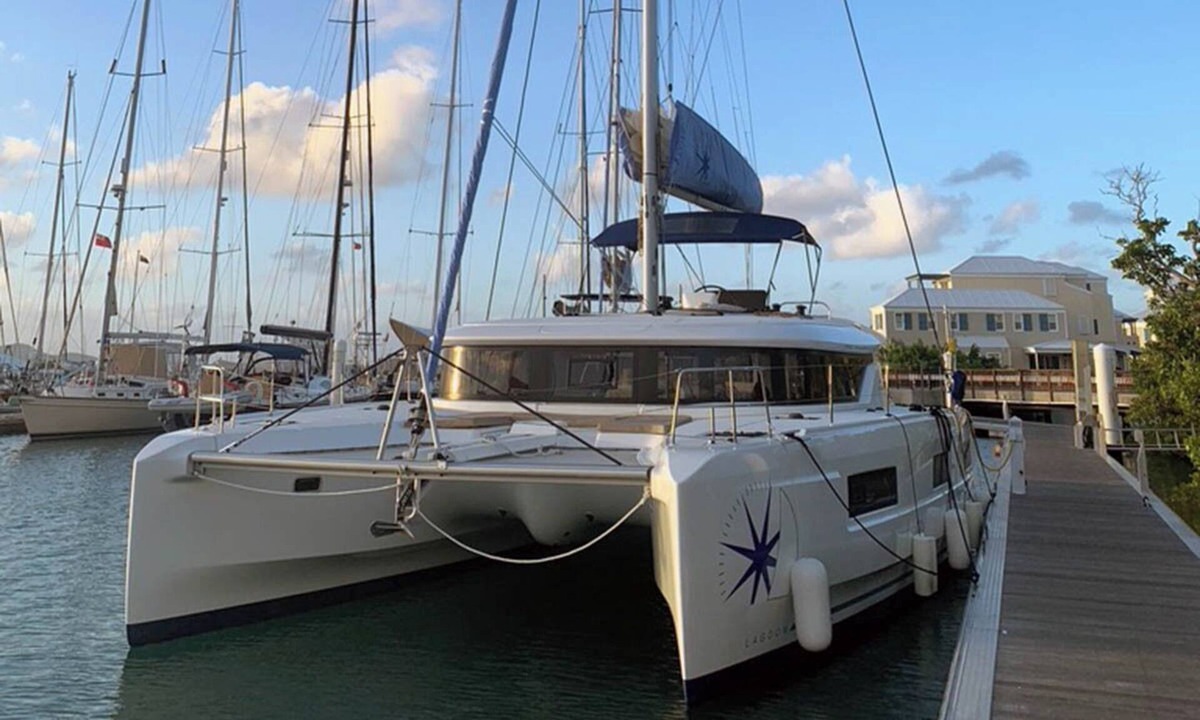 Mahe Island Boat Rental | Sun-Kissed Sailing Adventure in Isla de Mahe, Seychelles