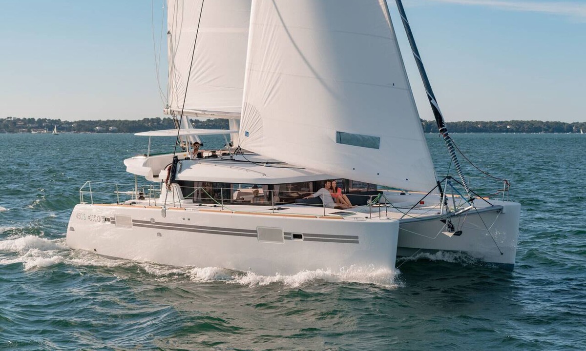 Mahe Island Boat Rental | Sun-Kissed Sailing Adventure in Isla de Mahe, Seychelles