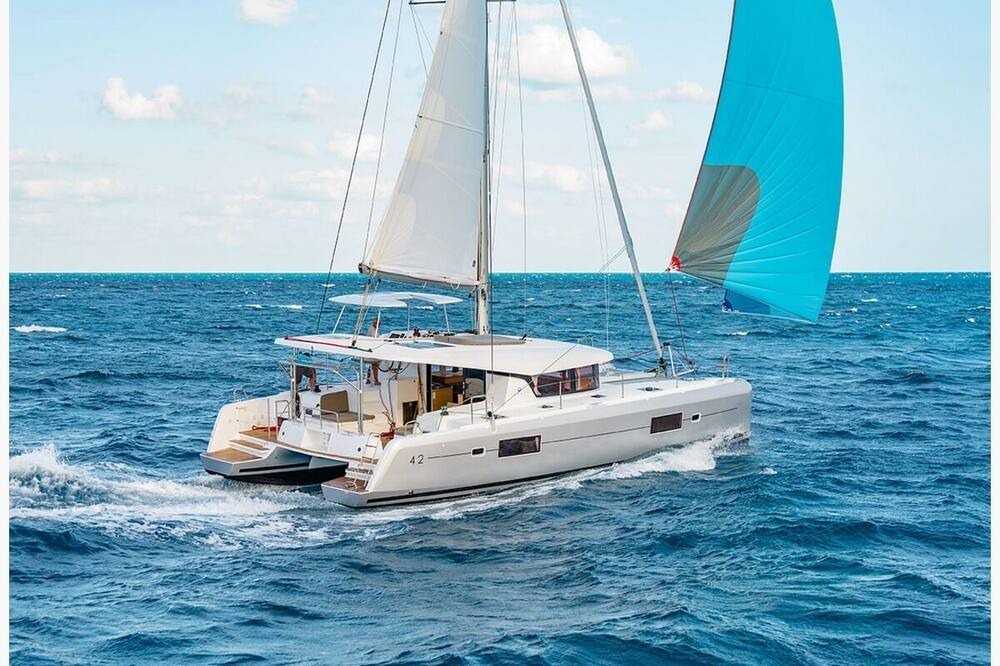 Eden Island Boat Rental | Sun-Kissed Sailing Adventure in Isla de Mahe, Seychelles