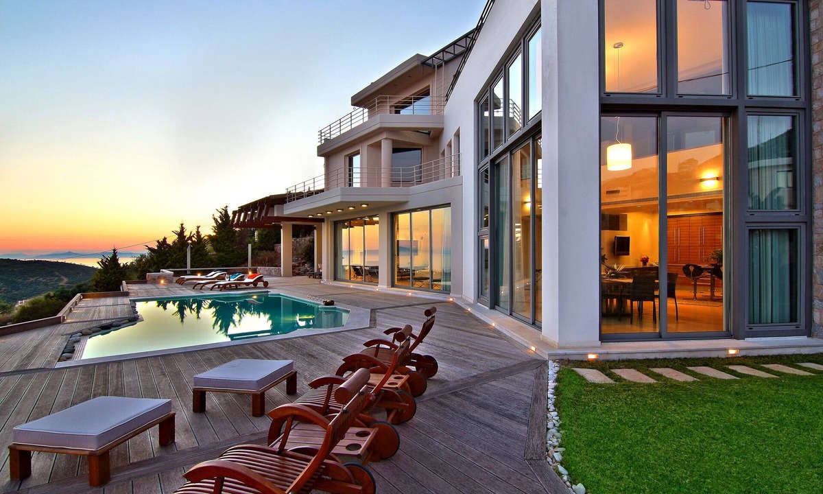 Anavyssos Villa | Villa TakeOff, 4 Bedrooms, 5 Bathrooms with Swimming Pool and Astonishing View.