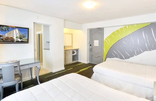 Miramar Hotel | 3 Units Near Old San Juan & Cruise Terminal – Great Urban Base