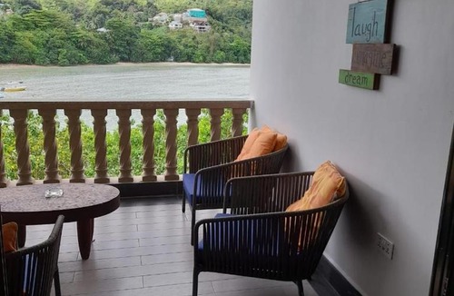 Mahe Island Apartment | Bayview Villas - Sea Side