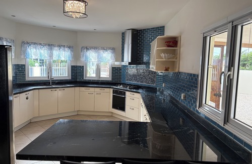 Opal House | Bella Ruby: Palm Beach-POOL BAR- 2Car Garage. The Most Beautiful Gem In Aruba!