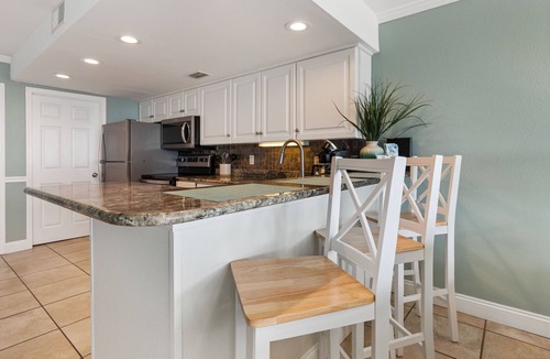 Navarre Beach House | Breezeway-Gulf Front Home Sleeps 9
