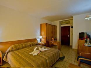 Beau Vallon Hotel | Coco D'or Hotel Seychelles