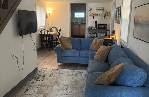 Celoron Cottage | Cozy Cottage Walking Distance to Chautauqua Lake