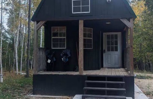 Walker Cabin | Cozy Tiny Cabin Near Leech Lake complete with Firepit + Trails