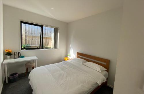 Auckland House | CozyNest