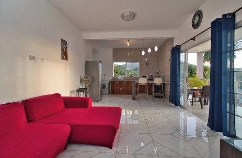 Anse Royale Apartment | Creole Cottage 2BR Apartment is a fully furnished located in Anse Royal with AC