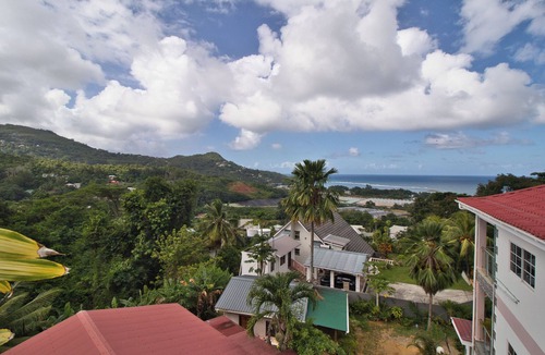 Anse Royale Apartment | Creole Cottage - Pineapple