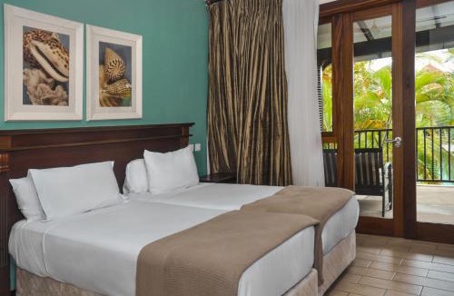 Eden Island Villa | Eden Island Villa with Private Pool by Olala Homes