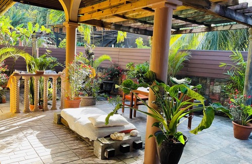 Zig Zag Ward Villa | Effies Mountain View Villa Coco Villa