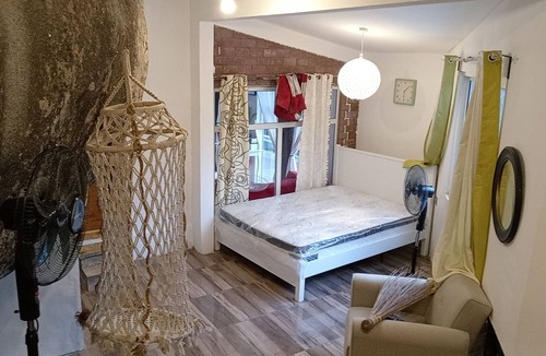 Glacis House | Holiday House