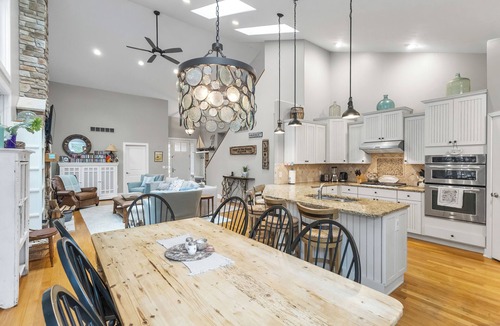 Harbert House | House in the Woods: 4BR Harbert Retreat, 2 Fireplaces, Walk to Beach