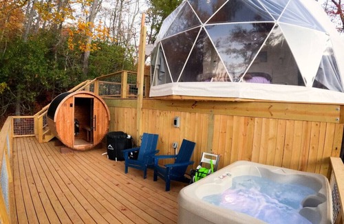 Balsam Grove House | Hummingbird Dome | Private Sauna and Hot tub
