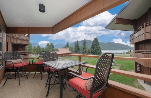 Grand Lake Condo | Lakefront Condo - Wraparound Deck w/Panoramic Views - Walk to Downtown Grand Lake