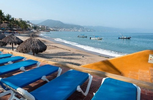 South Hotel Zone Hotel | Los Tules Stunning 3BR Condo with Private Balcony and Views