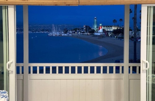 West Newport House | LUX Beachfront Casa de Balboa 229 - Best Location