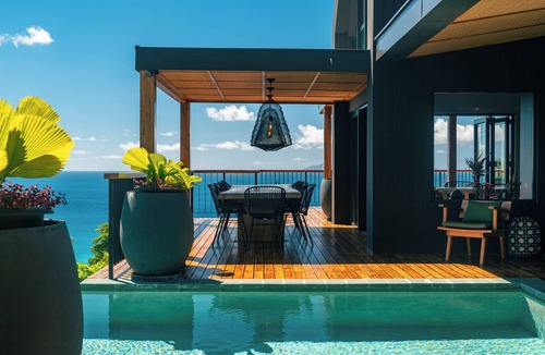 Glacis Villa | Maison Gaia Seychelles: staffed 5BR villa, infinity pool, ocean & sunset view