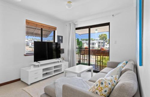Scarborough Apartment | Ocean Oasis