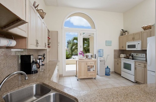 Double Bay House | Private Beachfront Estate w/Heated Pool on Pink Sand Beach
