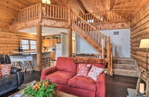 Michaywe House | Secluded Gaylord Cabin w/Deck, Fire Pit & Grill!