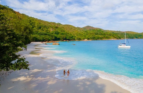 Praslin Island Boat Rental | Seychelles Sun-Soaked Sailing: A Pristine Beach Experience from Praslin