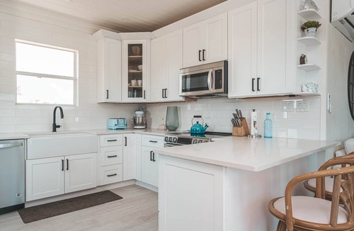 William's Town House | Silver Palms Retreat, Family home with heated pool, steps to Tropic of Cancer!