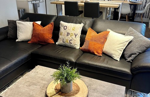 Squamish House | Spacious 2-bedroom Squamish retreat. Pet friendly!