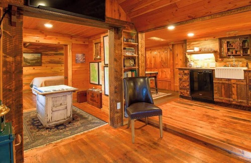Estes Park Cabin | Storybook Exploration Cabin - Best of Cozy Colorado Mountain Cabins - Prime Loc