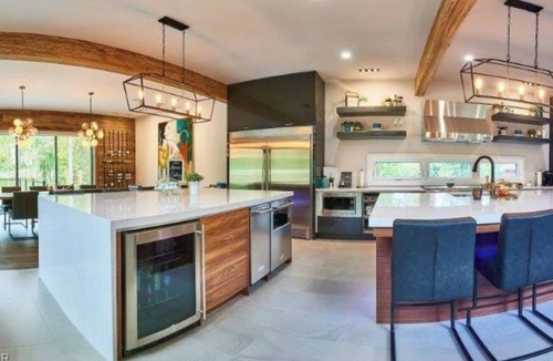 The Blue Mountains Ski Chalet | Stunning modern chalet minutes from Blue Mntn Resort and Lake