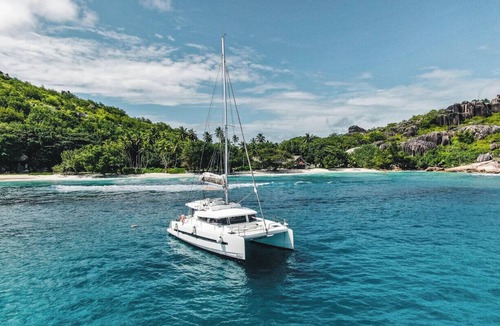Mahe Island Boat Rental | Sun-Kissed Sailing Adventure in Isla de Mahe, Seychelles