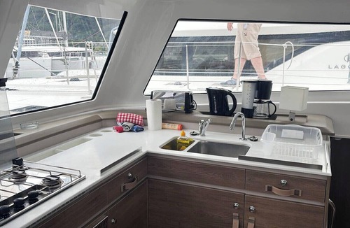 Mahe Island Boat Rental | Sun-Kissed Sailing Adventure in Isla de Mahe, Seychelles