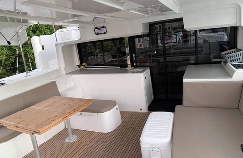 Mahe Island Boat Rental | Sun-Kissed Sailing Adventure in Isla de Mahe, Seychelles
