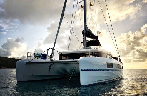 Mahe Island Boat Rental | Sun-Kissed Sailing Adventure in Isla de Mahe, Seychelles