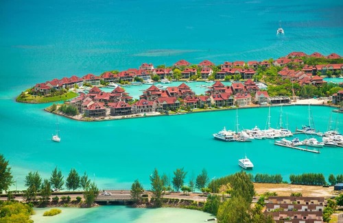 Eden Island Boat Rental | Sun-Kissed Sailing Adventure in Isla de Mahe, Seychelles