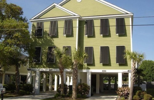 Surfside Beach House | Surfside Beach 5 BR/4 BA - Steps to Beach, great for Families