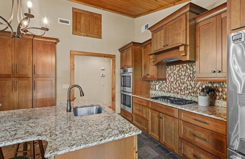 Elk Park House | The Upper House at Tiffany's Estate | Hot Tub, Pond, Kayaks, Theater Room, and much more!