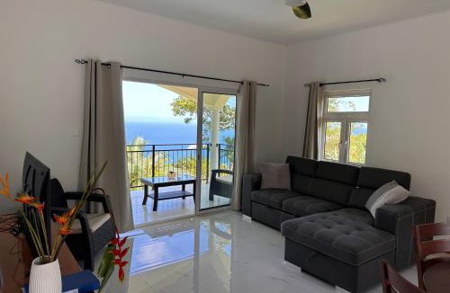 La Misere Villa | Tropical garden self catering - sea view