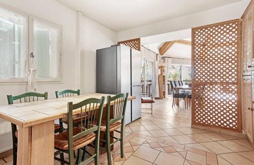 La Nartelle Villa | Villa 'À 200m De La Plage' with Sea View, Wi-Fi and Air Conditioning