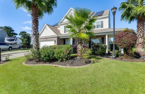 Summerville House | Walk to Wescott Golf, Pool Access! Pondfront Home